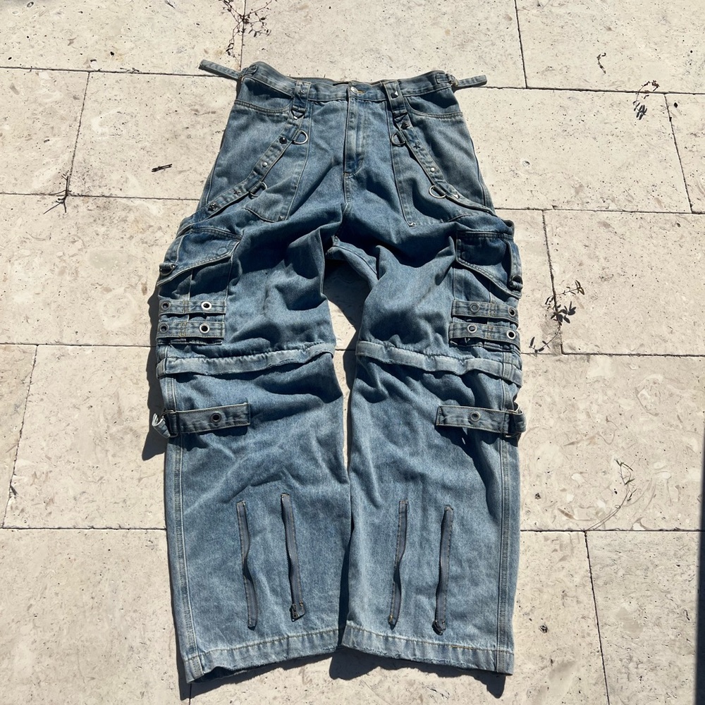 BALENCIAGA SS/23 Raver Denim Blue Wash
Size 34